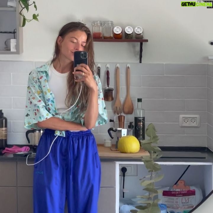 Anna Okuneva - 556 Likes - Too much difference between me and me