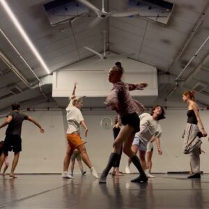 Anna Okuneva Instagram - Танцы апреля-мая
@gaga.people.dancers
