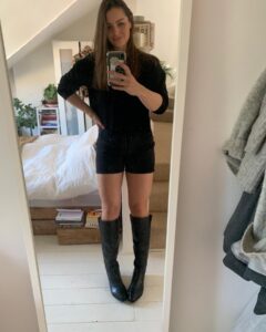 Actress Anna Passey HD Instagram Photos and Wallpapers August 2024
