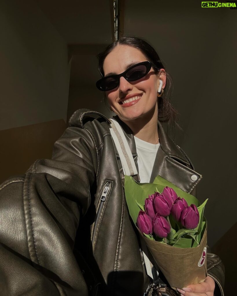 Actress Anna Riebauerová HD Instagram Photos and Wallpapers April 2024 ...