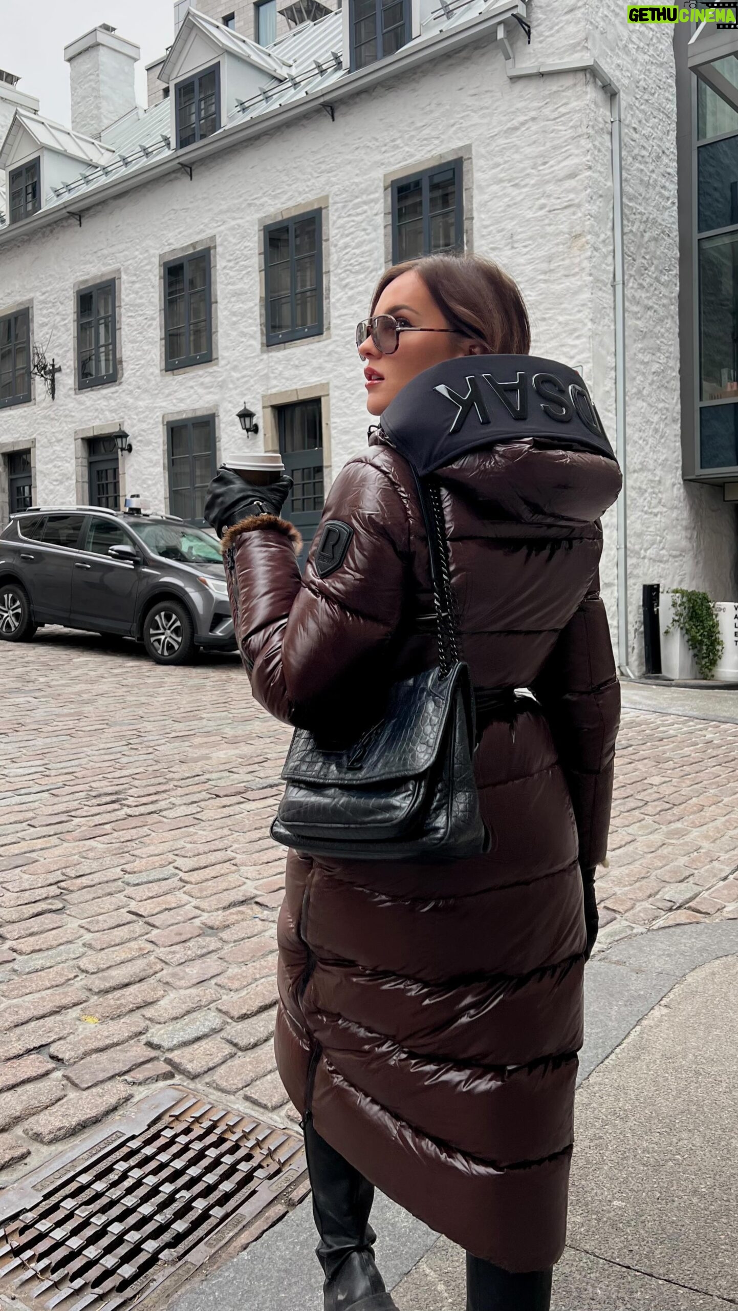 Anndya Simard - 513 Likes - Never had so many compliments on a coat š¤ code: ANNDYAXRUDSAK