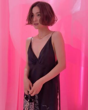 Anne Nakamura Instagram - 💖🩷💝💗💞
@dior @diorbeauty