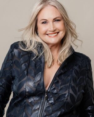 Anneline Kriel Instagram - 2024 gaan n baie spesiale jaar wees. Dit gaan n jaar wees om te herbou wat jy kan en om te vergewe met die hulp van ons Hemelse Vader. 
I wish everyone a very prosperous and healthy year filled with love and goodwill! Let’s make a difference every day in someone else’s life even if it is just with a smile!