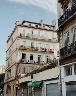 Annie Briggs Instagram - ((au revoir))