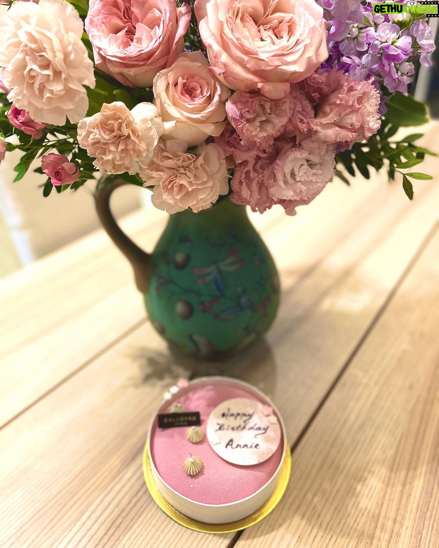 Annie Liu - 176 Likes - 謝謝大家的祝福🥰
#dalloyau #fancl