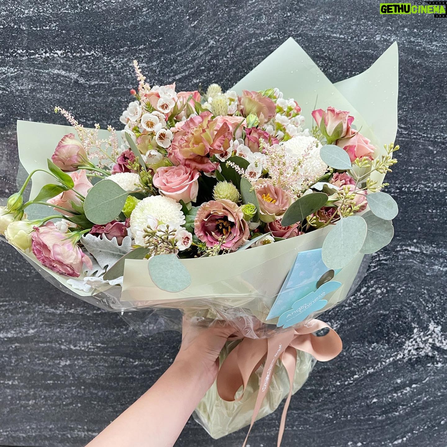 Annie Liu - 268 Likes - Congratulations💐
@anglochineseflorist
#75thanniversary
#anglochineseflorist