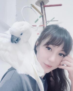 Annie Liu Instagram - 烏兒與我