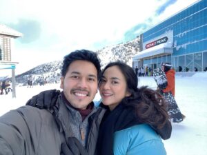 Annisa Pagih Instagram - Whistler trip 2023 vs 2013 ❄️ Grow old with you 🤍 @timmatindas (let’s take it slow though 🤪)
•
•
•
#whistler #tenyearchallenge #canada #whistlerblackcomb #vancouver #indonesianinvancouver