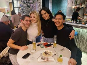Annisa Pagih Instagram - Last weekend, a night to celebrate! 🥂🍻