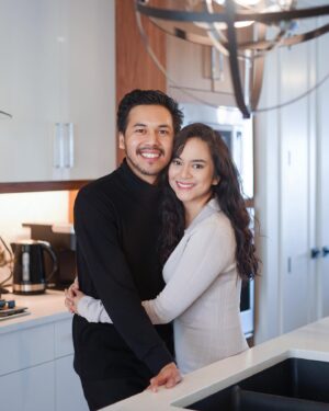 Annisa Pagih Instagram - Happy 6th wedding anniversary @timmatindas 🤍 you are a dream come true!