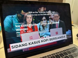 Annisa Pagih Instagram - A flashback from 7 years ago in Netflix’s recent documentary. By ‘flash,’ I mean, 3 seconds 🫥 😂

Has anyone seen it? While the documentary did not change my personal opinion, it encouraged critical thinking to consider alternative viewpoints for sure. 🔍 #icecoldmurdercoffeeandjessicawongso #netflix