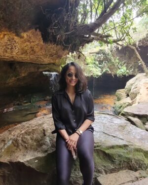 Ansha Sayed Instagram - Photo Dump 
शहर से पहाड़ों तक ⛰️ 🌄