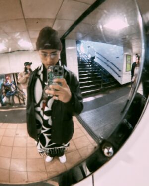 Anson Kong Instagram - -
See you soon🇬🇧