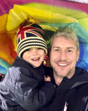 Ant Anstead Instagram - California raining…. Growing up in the UK meant you played sports in the rain! I’m out injured so Hudzo and I wrapped up warm, borrowed a brolly and supported @footballclubuk on a very wet night! X