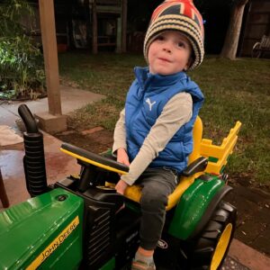 Ant Anstead Instagram - Our little farmer 🇬🇧🚜 

Went down the rabbit hole of the foods we eat 😳

 answer is …  grow our own!!! X