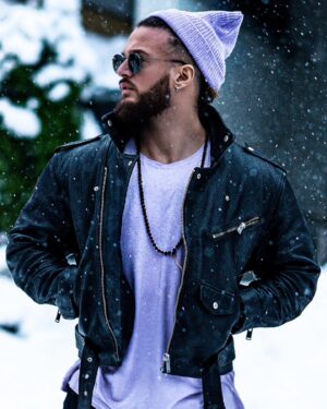 Anthony Amar Instagram - ❄️💜 alors ? On valide ? Votre avis sincèrement...
___
#style #ootd #luxembourg #beardstyle #photooftheday