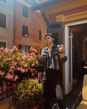 Anthony De La Torre Instagram - Dear Genoa, 
thank you for pesto. 
Love, Anthony.