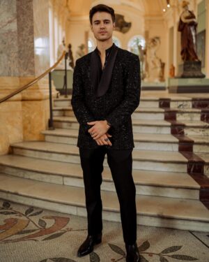 Anthony De La Torre Instagram - @schiaparelli you left me breathless