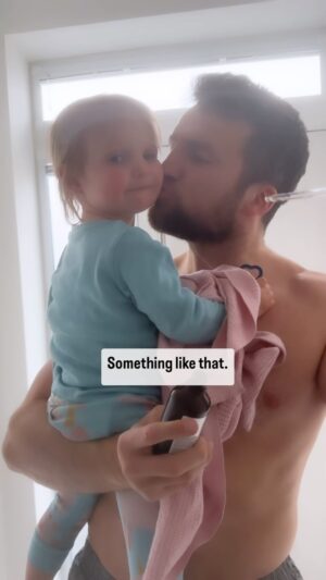 Anthony Fowler Instagram - My little baby girl Roma is only 1,  doctors found a tumour in her leg 10 days ago as she was limping round the house,  she’s been on @supremecbd oil since and the improvements have been massive 🙏🏻 I never recommend @supremecbd for toddlers never mind a 1 year old,  but I BELIEVE IN MY PRODUCTS THIS MUCH 💚 #supremecbd #thebest