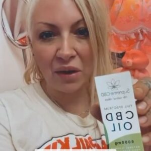 Anthony Fowler Instagram - Incredible offer for you all on the amazing @supremecbd you can save 40% and get a FREE £80 GUMMIES with code Jodie40 at supremecbd.uk ( link in my bio) try the oil I use the strong 6000mg and get FREE GUMMIES WORTH £80 🤩 hand on my heart it was only thing that helped me sleep after losing my mum 🙏🏻 I only promote them as it’s helped me massively with anxiety/sleep or any aches/pains 💚 #supremecbd #ad