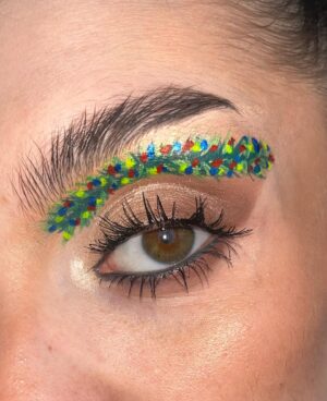 Anthony Lexa Instagram - LINK IN BIO❤️ i filmed a festive eyeliner tutorial and Q&A for my neglected Youtube channel. please go support the vid if you’re bored and fancy some long form trans gal content🥹🎄

(look was inspired by the talented @olivia__makeup  and my earrings from my boyfriend here)

#festivemakeup #graphicliner #trans