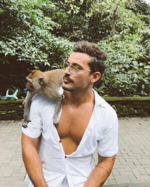 Anthony Matéo Instagram - Malin comme un singe 🐵 #bali #monkeyforestbali