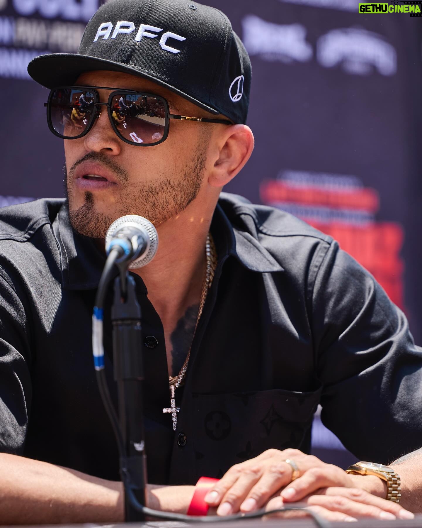 Anthony Pettis - 4.6K Likes - @chrisavila209 looking to keep his streak alive, but @showtimepettis has other plans.
#AvilaPettis thrown down on July 6 in LA.
#DiazMasvidal | Fanmio PPV | @hondacenter