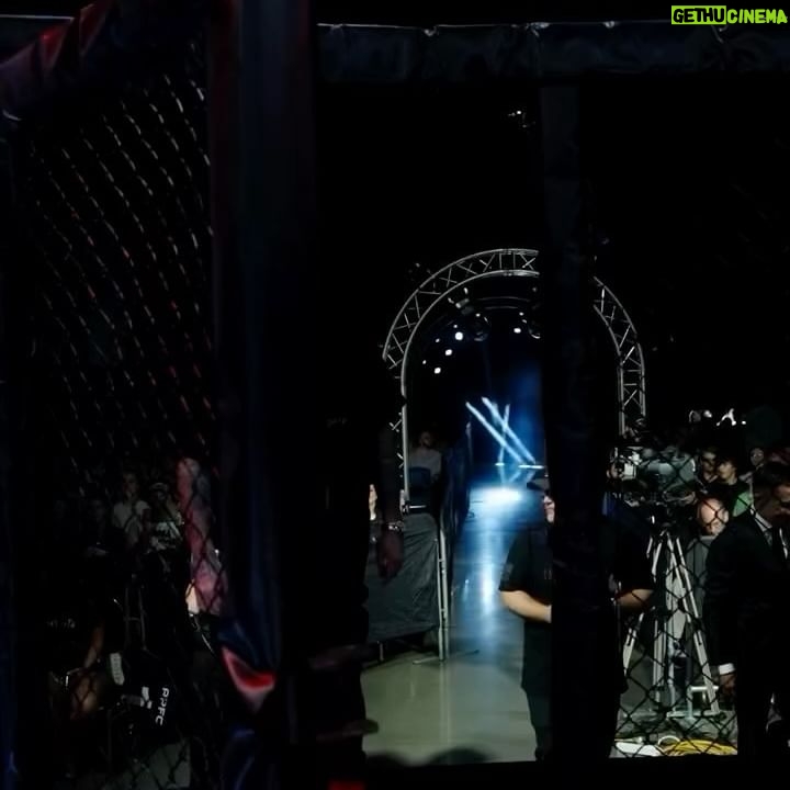 Anthony Pettis - 7.3K Likes - Amazing fights with amazing people. APFC 11 was a hit! 📈
#FightFiesta