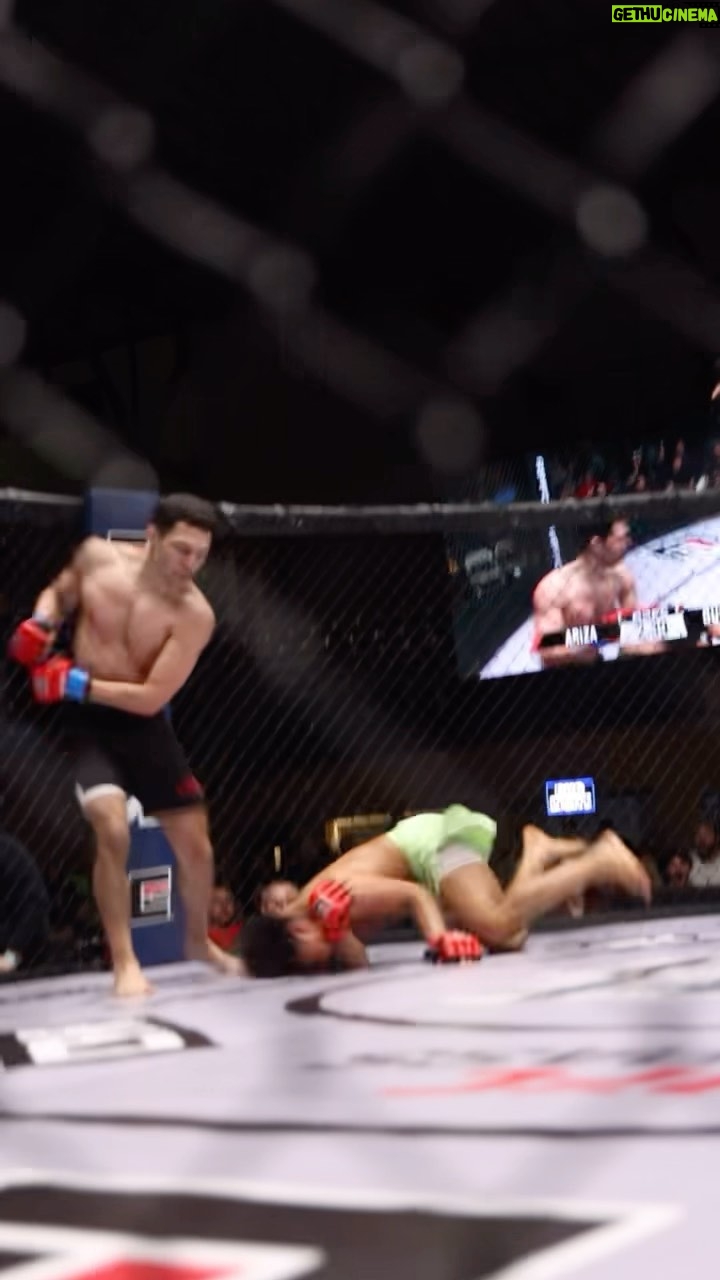 Anthony Pettis - 2.4K Likes - ONE HITTER QUITTER 😳
Anthony Guerra put his opponents LIGHTS OUT with this knockout at #APFCX 🤯🤯🤯