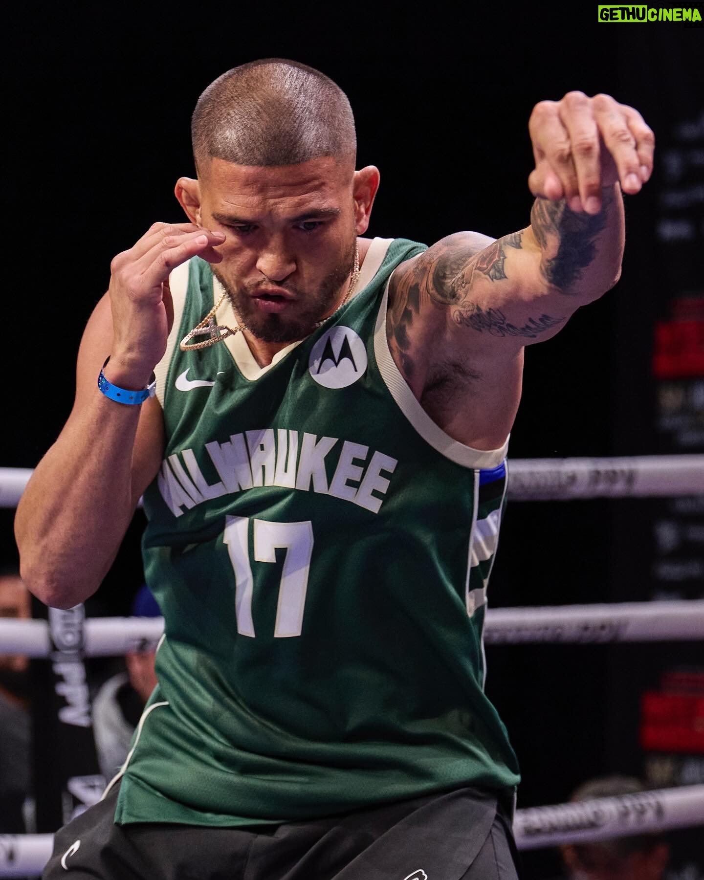 Anthony Pettis - 2.3K Likes - Zoned in for the KO victory.
Who you got Saturday night? #AvilaPettis
Fanmio PPV | @hondacenter