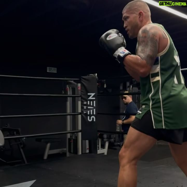 Anthony Pettis - 5.4K Likes - Levels to this shit!! 🎥⌚️ #knockoutcoming #teampettis