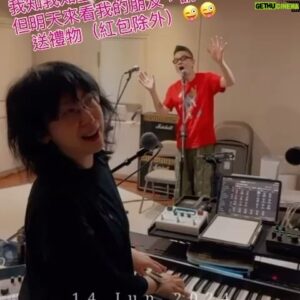 Anthony Wong Yiu-Ming Instagram - 我知我知星期日是我的生日，但明天來看我的朋友，請不要送禮物（紅包除外）😜😜，因為行李箱已爆滿。