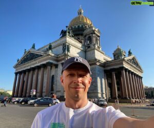 Anton Komolov Instagram - Оказывается, не дремлет притихший северный город!
#НуЗдравствуйСевернаяПальмира
#ИлиРоссийскаяВенеция
#ИлиНоваяГолландия
#ИлиПетраТворенье