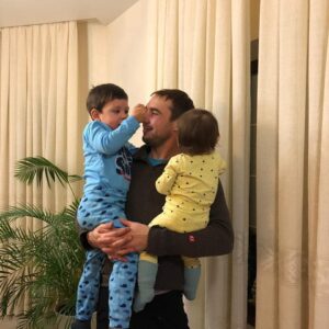 Anton Shipulin Instagram - Дети-это счастье!
Дети-это радость!
Дети-это эмоции!
Дети-это жизнь....
👨‍👩‍👧‍👦❤😍🥰😘🤗