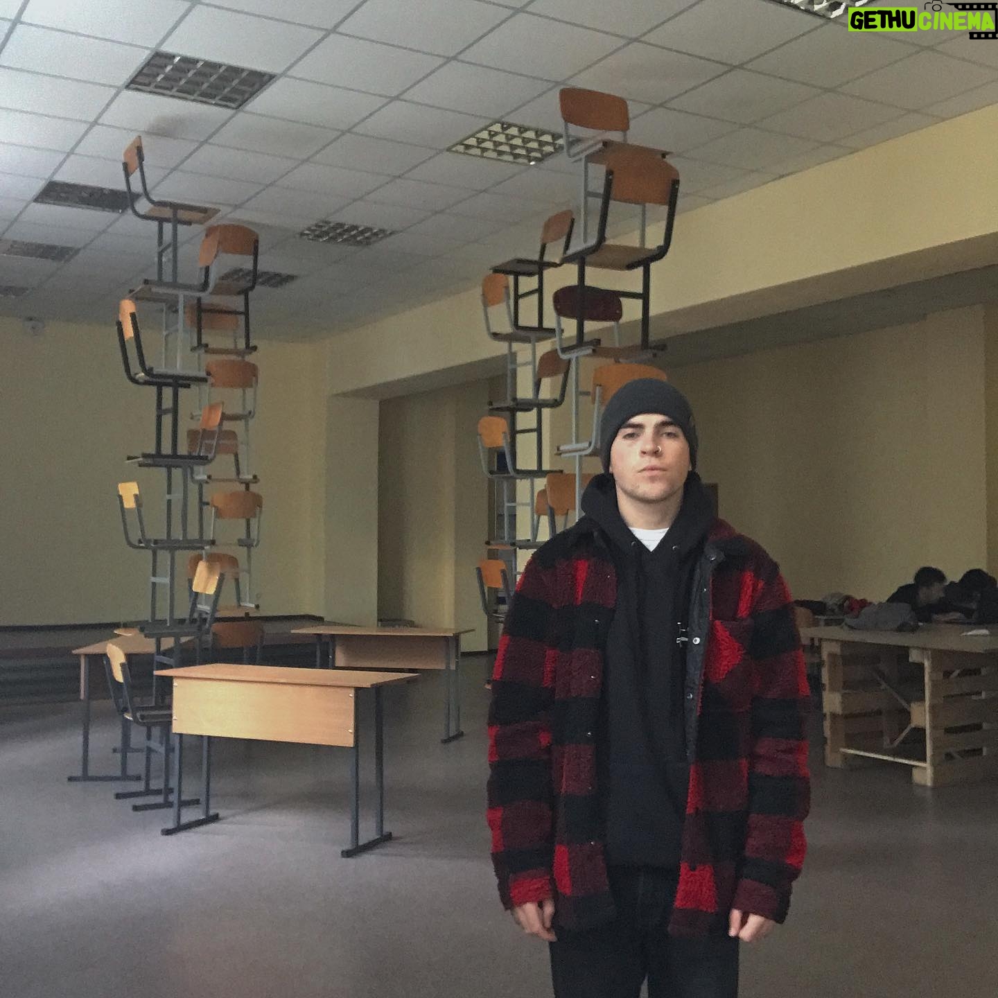 Anton Wellboy - 1.3K Likes - Люди истосковались по настоящему искусству, вы их пичкаете чёрт знает чем!
