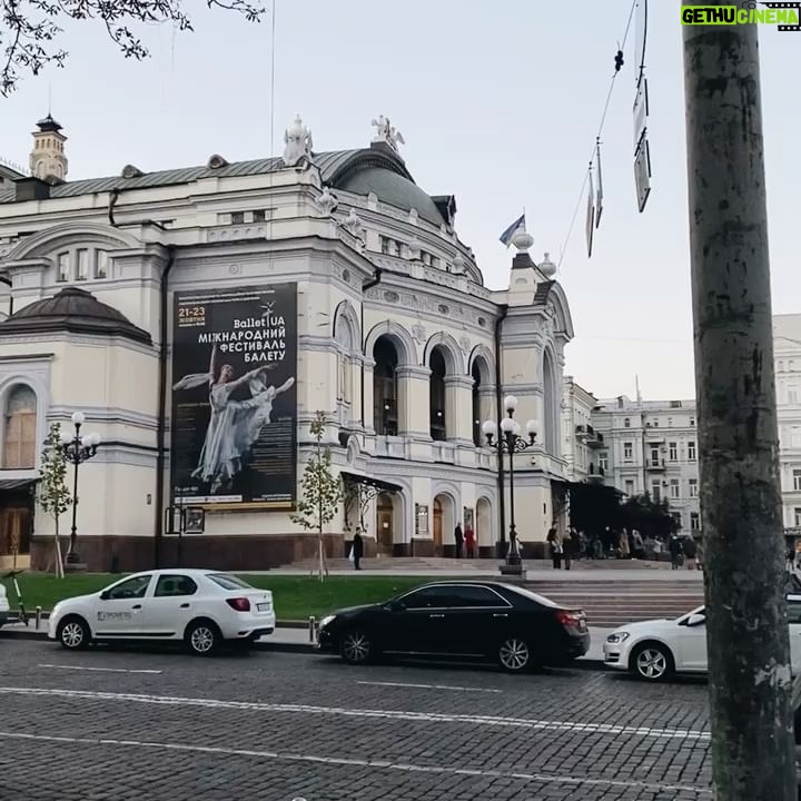 Anton Wellboy - 1.5K Likes - Шось на креативному з @a.wellboy 🤪
Гортайте 😅🫰🏻