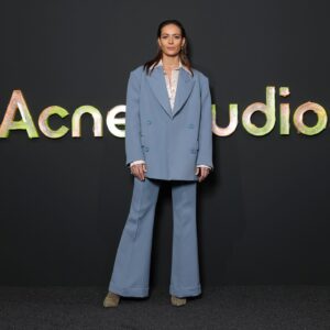 Antonia Desplat Instagram - Merci merci merci @acnestudios ❤️

Milles bravo @blandinelala @edouardschneider @rorofromtheblock @lotta__nilsson 

HMU by the wonderful @isabellekryla 

#acnestudios