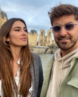 Antonin Portal Instagram - La plus belle phrase d’amour est dite dans le silence d’un regard, son regard. ✨

@barbaramoreloff