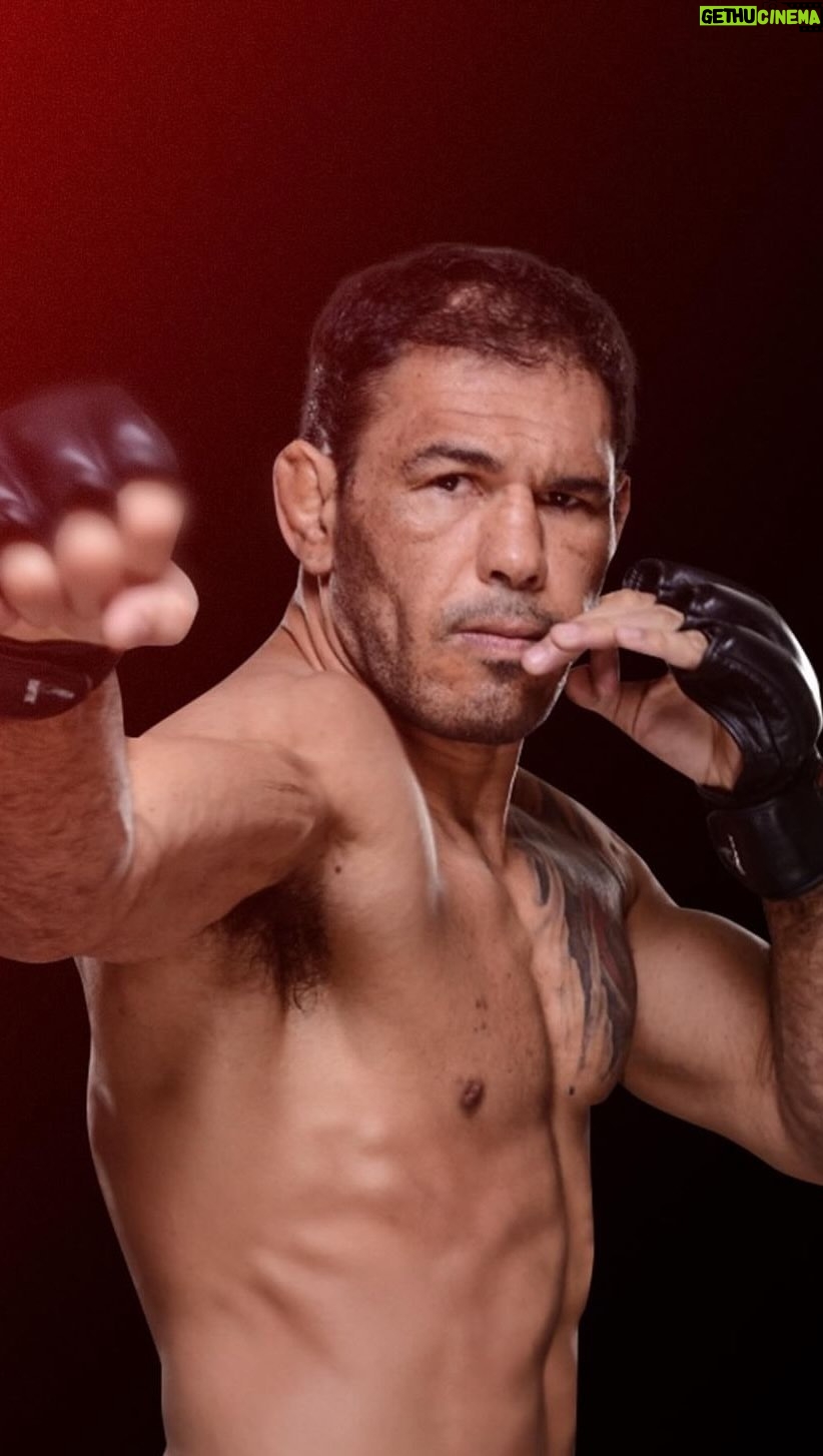 Antônio Rogério Nogueira - 310 Likes - Os amantes de artes marciais não vão querer perder essa! 🤼♂️
Na próxima quinta, dia 27 de junho, o ex-lutador @minotouromma estará aqui no Norte Shopping para um encontro com os fãs.
Venha ver de perto esse ícone do esporte brasileiro, tirar a sua selfie com ele e garantir um autógrafo.
🗓️ 27 de junho
⏰ 17h às 18h
📍 Norte Shopping
.
.
.
#ArtesMarciais #luta #Minotouro #ZonaNorte #NorteShopping #ShoppingDoCoração
