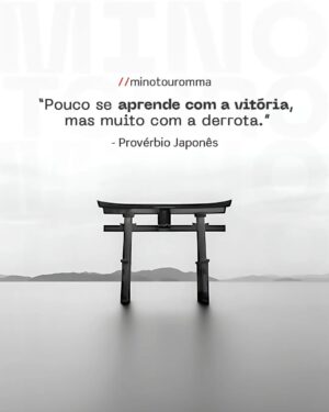 Antônio Rogério Nogueira Instagram - Eu gosto muito desse provérbio japonês porque ele fala uma verdade fundamental: as derrotas são nossas maiores professoras…

Durante minha carreira, enfrentei várias derrotas, cada uma delas uma lição valiosa. 

Essas experiências não só me moldaram como lutador, mas também como pessoa, aprendendo sobre resiliência, humildade e a importância de sempre voltar ao tatame, não importa o resultado anterior. 

Ao invés de temer o fracasso, aprendi a abraçá-lo como parte essencial do caminho para o sucesso. 

Afinal, os momentos mais desafiadores são aqueles que trazem à tona nossa verdadeira força e resiliência. 💪🔥 

Se você também já passou por derrotas que se transformaram em vitórias internas, compartilhe comigo nos comentários! 

#AprendizadoComDerrotas #Resiliência #ProvérbioJaponês #VidaDeLutador