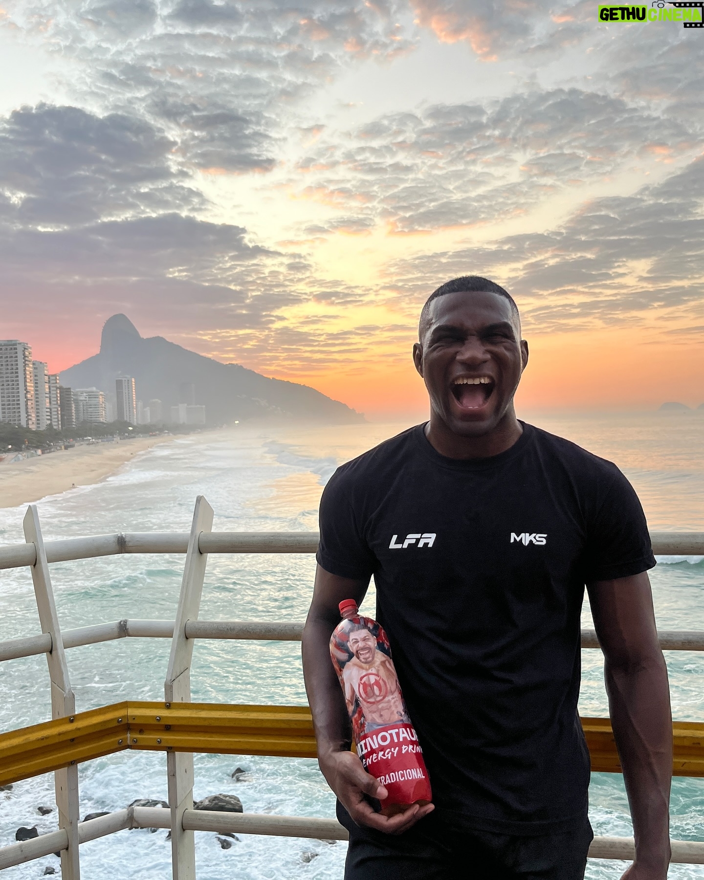 Antônio Rogério Nogueira - 1.7K Likes - Comece seu dia com energia!!⚡️🏆