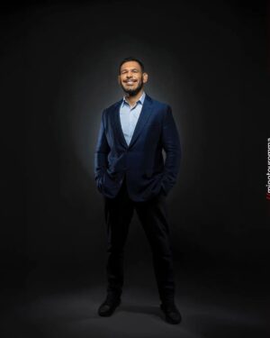 Antônio Rogério Nogueira Instagram - Aquilo que você foca, prospera. 
 
Cada pensamento positivo, cada visualização de sucesso, fortalece sua determinação e te aproxima dos seus objetivos. 

Quando você domina sua mente, é capaz de ignorar o que é irrelevante e transformar seus sonhos em realidade.
 
Não se deixe distrair pelo que não importa. 

Concentre-se na linha de chegada e avance com disciplina. 
 
Lembre-se: sua mente é seu maior aliado. 

Treine-a bem, e você conquistará o impossível.
 
#PoderDaMente #MentalidadeDeCampeão #Determinação #Resiliência #Minotouro #TeamNogueira #Superação #FocoNoObjetivo