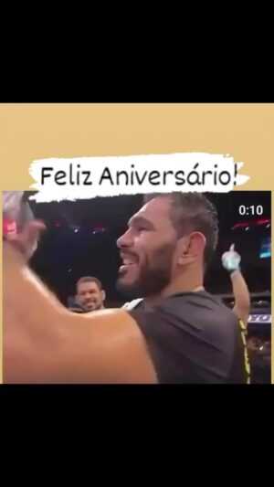 Antônio Rogério Nogueira Instagram - Parabéns Rogério 
Juntos para sempre meu irmão guerreiro Brabo @minotouromma