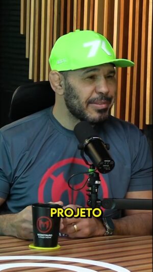 Antônio Rogério Nogueira Instagram - ECONOMIA E RENDA!

“Existem mais projetos sociais de luta do que de futebol, no país.”

Bate papo sensacional com os amigos e mestres @minotouromma e @mestrecoluma no @tourocast