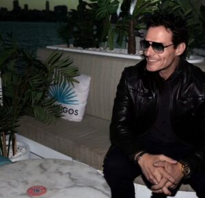 Antonio Sabàto, Jr. Instagram - @ditaeyewear #sydney 🇦🇺