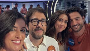 Antonio Velázquez Instagram - Esta tarde estaremos divirtiéndonos en @pasapalabra 🙃🤪