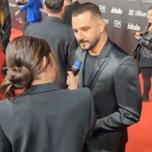 Antonio Velázquez Instagram - Gracias amiga @dulceida por querer que forme parte de esta tercera edición. 
Larga vida a los premios @premiosidolo 
@felixramirodesigner 🕺🏻💕