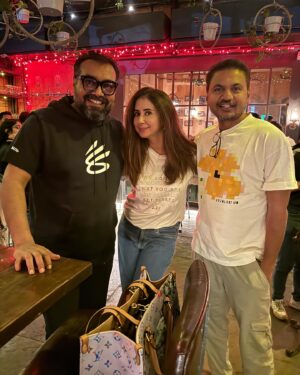 Anurag Kashyap Instagram - SATYA reunion @eniwas @urmilamatondkarofficial at @thetanjoretiffinroom @rgvzoomin