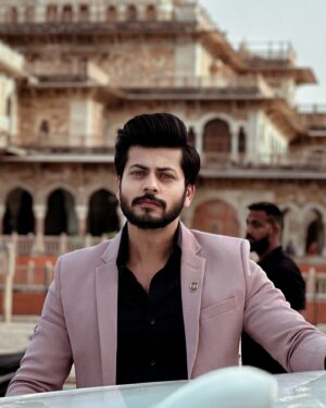 Anushka Merchande Instagram - Aapne PUKAARa aur hum chaley aaye! 
Miltey hai agle haftey Monday se Sony TV par 8:30 bje 🫶🏻
Theek hai na @sayli_s_salunkhe @anushka_merchande milege na ? 
.
.
Comment using word PUKAAR in your sentences in comments! Looking forward to all the creativity in comment section! 
.
.
.
#abhisheknigam #pukaardilsediltak