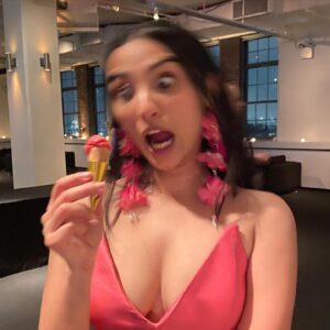 Anya Banerjee Instagram - 🌸wrap party🍦